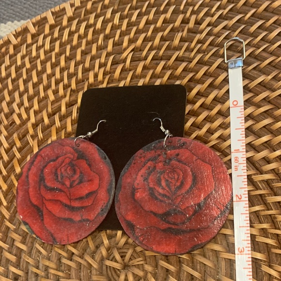 🌻2 for $15🌻 Rose Dangle Earrings - Picture 3 of 4
